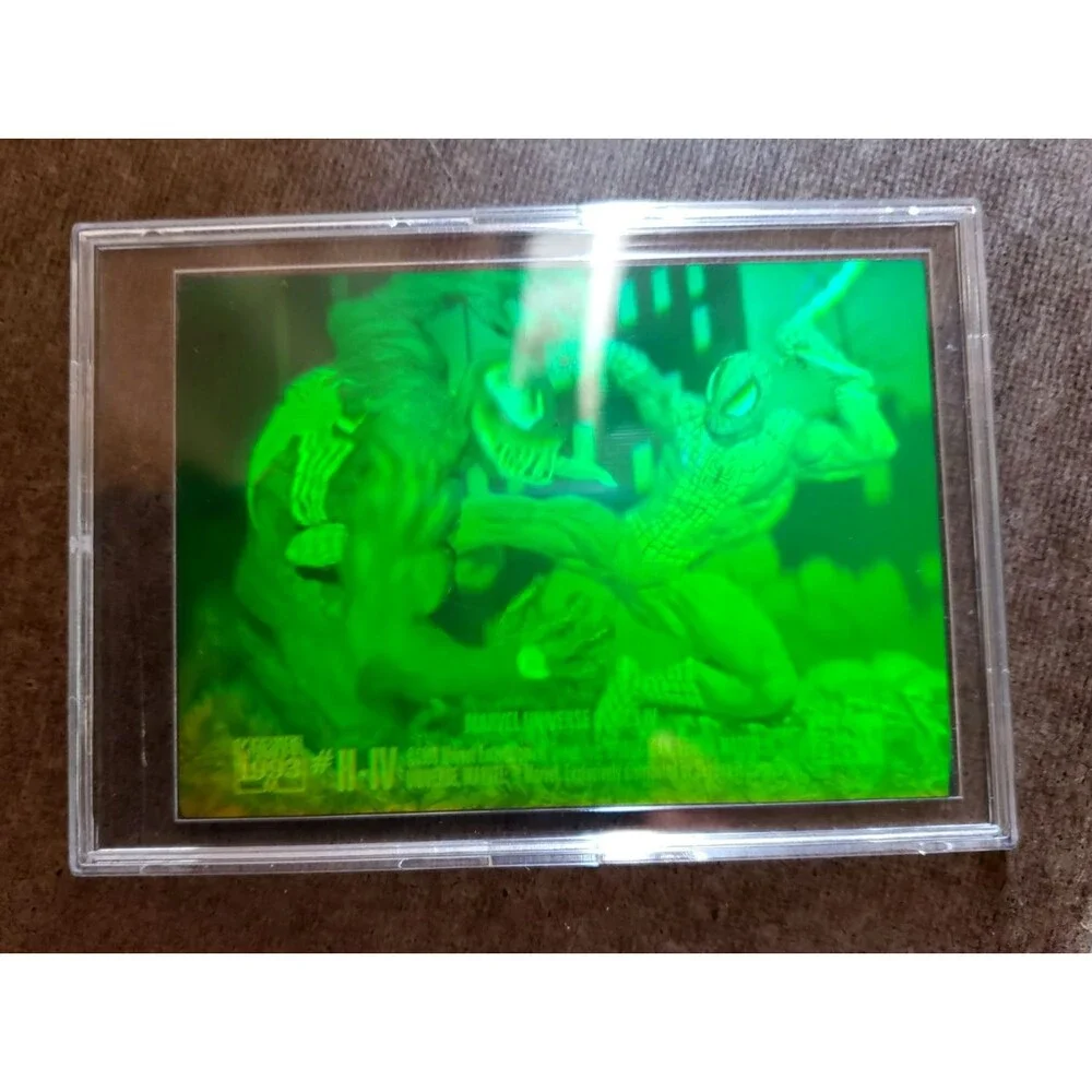 1993 SKYBOX MARVEL UNIVERSE HOLOGRAM #1 OF 5 GREEN HOLO VAR! W/Plastic Protector